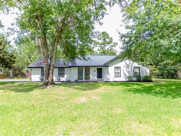 106 Marsh Landing Dr, Brunswick, GA 31523