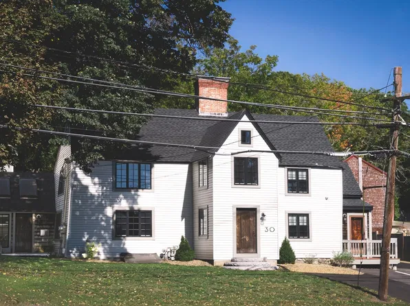 30 East St, Ipswich, MA 01938