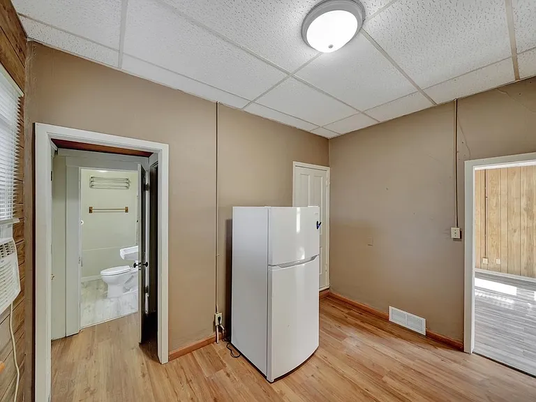 2411 Q St #2 — Photo 5