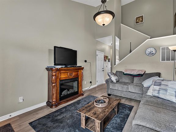 4th image of 34 Mangum Cir Unit 4