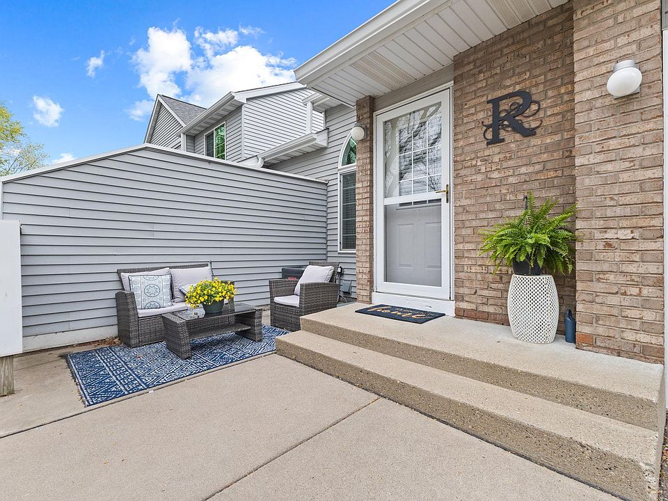 1st image of 3816 Foss Rd Unit 7
