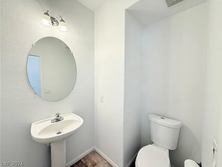 3799 Honey Ridge Ct — Photo 17