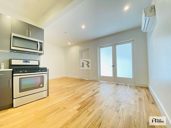 4th image of 1471 Nostrand Ave #3