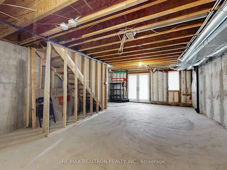 7 Zenyatta Ln — Photo 41
