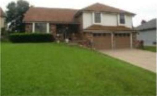 1st image of 1609 N 85th St