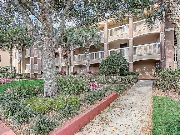 3rd image of 13905 Fairway Island Dr APT 1027