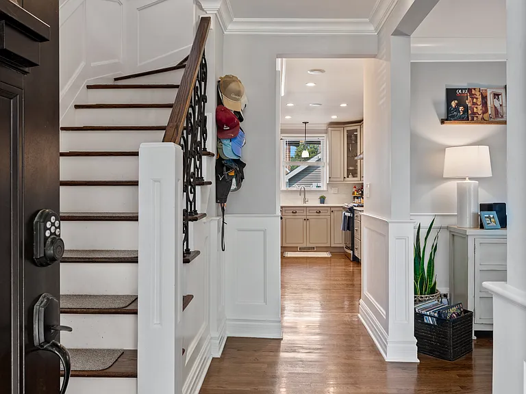 3234 N Newcastle Ave — Photo 3