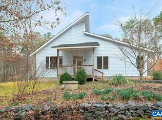 1763 Secretarys Rd, Scottsville, VA 24590