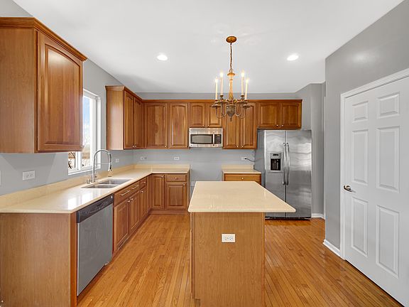 2nd image of 11425 S Glenn Cir
