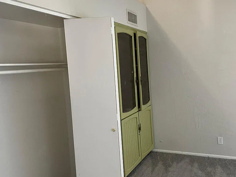 1422 E Steamboat Bend Dr — Photo 11