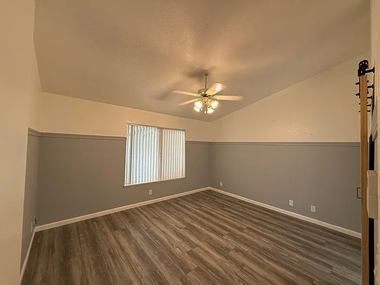 1501 Shiprock Ct — Photo 24
