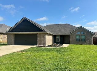 3532 Overland Dr, Durant, OK 74701