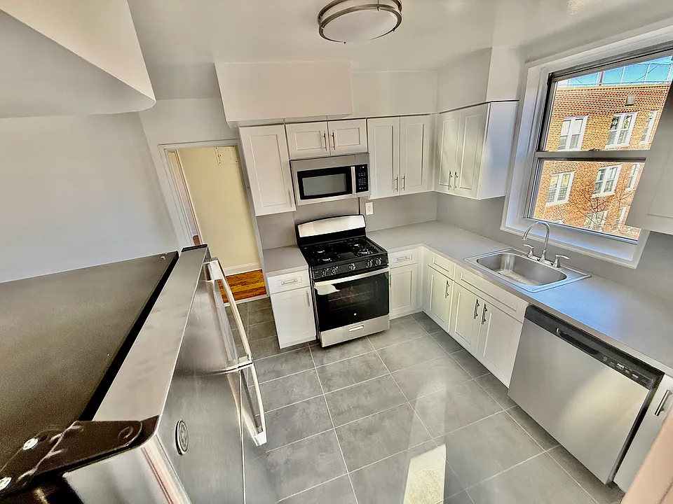 14431 41st Ave #6K