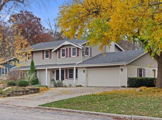 2510 Normandy Ln, Wauwatosa, WI 53226