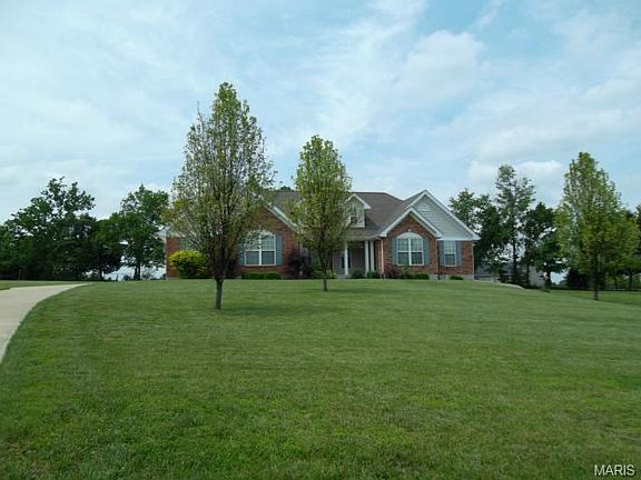 5th image of 275 Bennington Dr