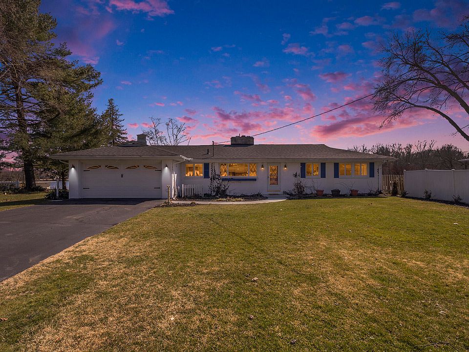 305 Lakeshore Dr, Battle Creek, MI 49015 Zillow