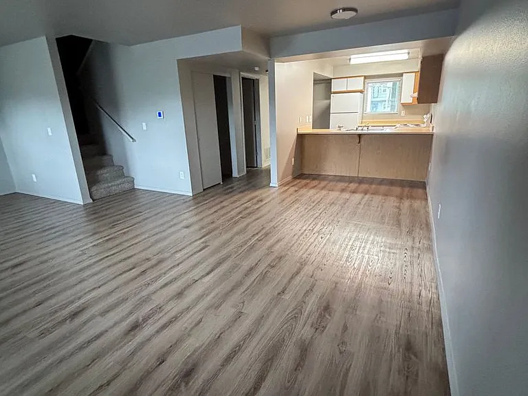 Davis Park Apartments — Photo 27
