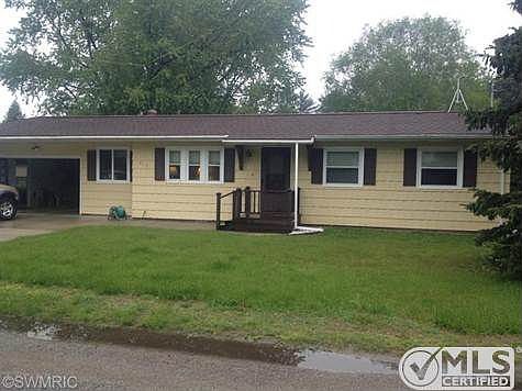 2nd image of 612 Mary St