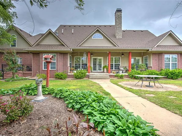 302 Spring Creek Rd, Lowell, AR 72745