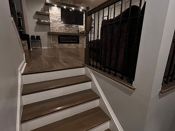 4th image of 6906 Stoddert Ln