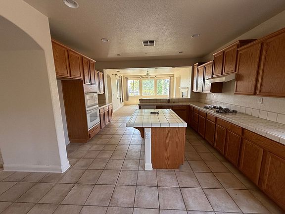 5th image of 3533 Bridgeway Lakes Dr