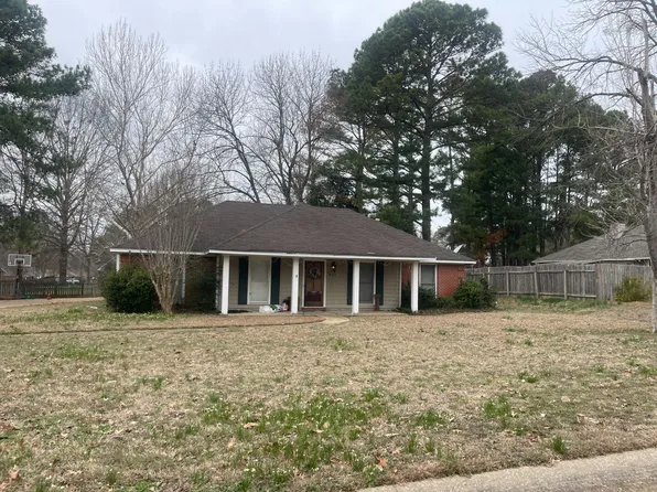 241 Timberline Dr, Madison, MS 39110