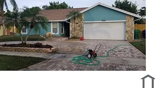 4930 NW 83rd Ter