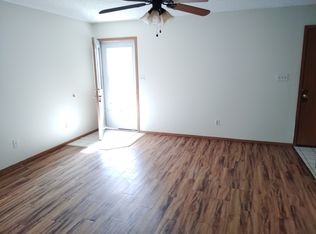 2741 S Malley Ct, Springfield, MO 65807