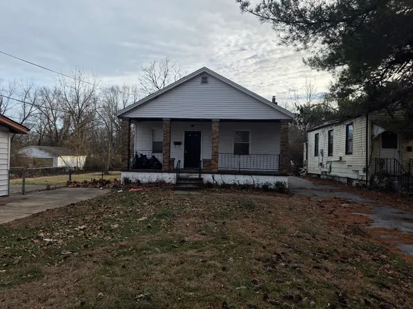 216 Coburg Dr, Saint Louis, MO 63137