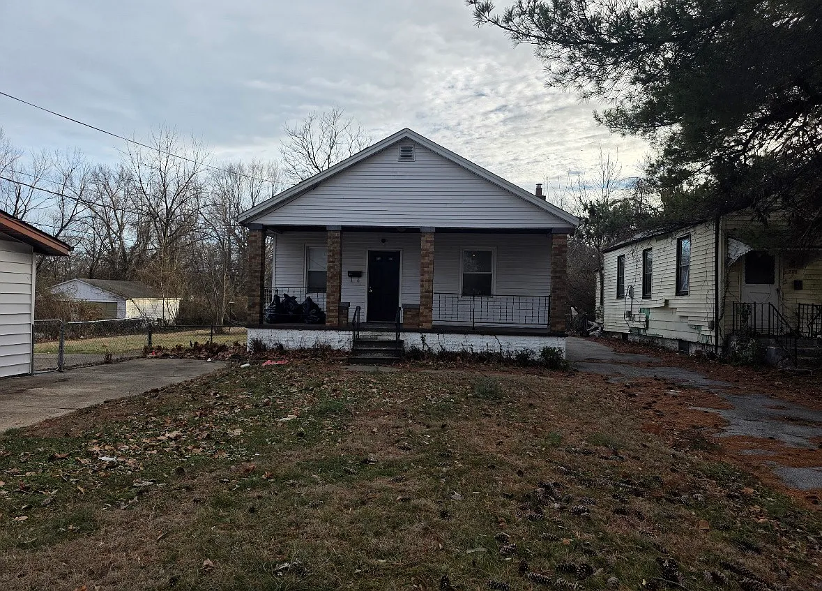 216 Coburg Dr photo 1
