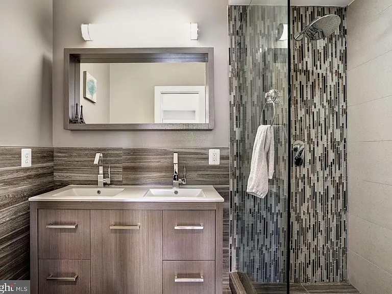 747 Morton St NW #2 — Photo 10
