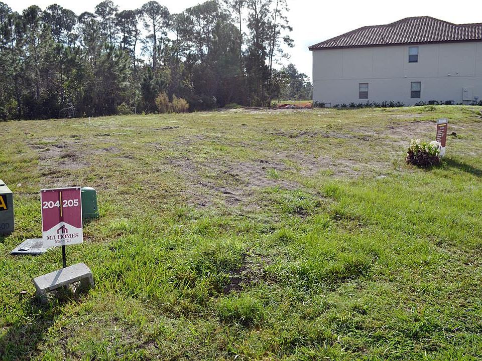 Located on 0205 in Riviera Bella in DeBary, FL