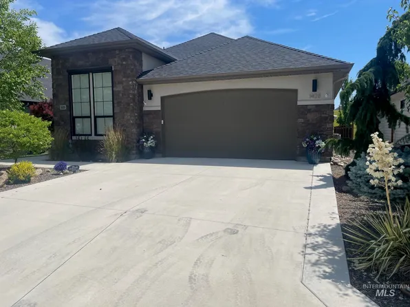 1428 N Palaestra Ave, Eagle, ID 83616