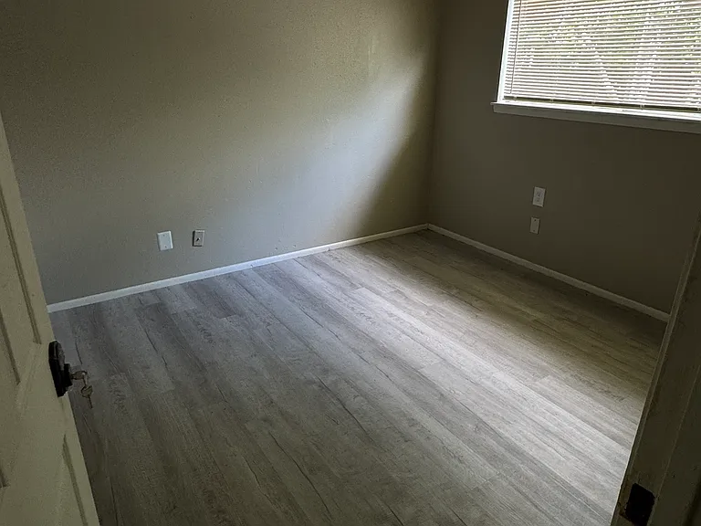 6819 Blue Lake Dr — Photo 2
