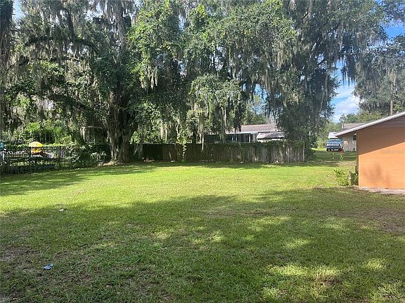 3rd image of 815 N ORANGE AVENUE