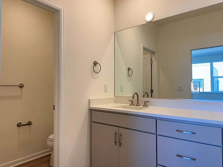 760 Josephine Way — Photo 18