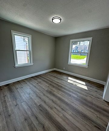 5th image of 20605 Hansen Rd