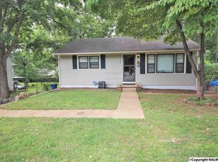 318 Hoffman St, Athens, AL 35611