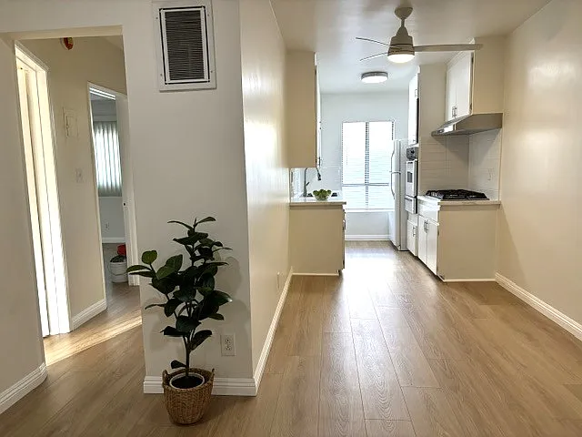 351 Riverdale Dr #11 — Photo 2
