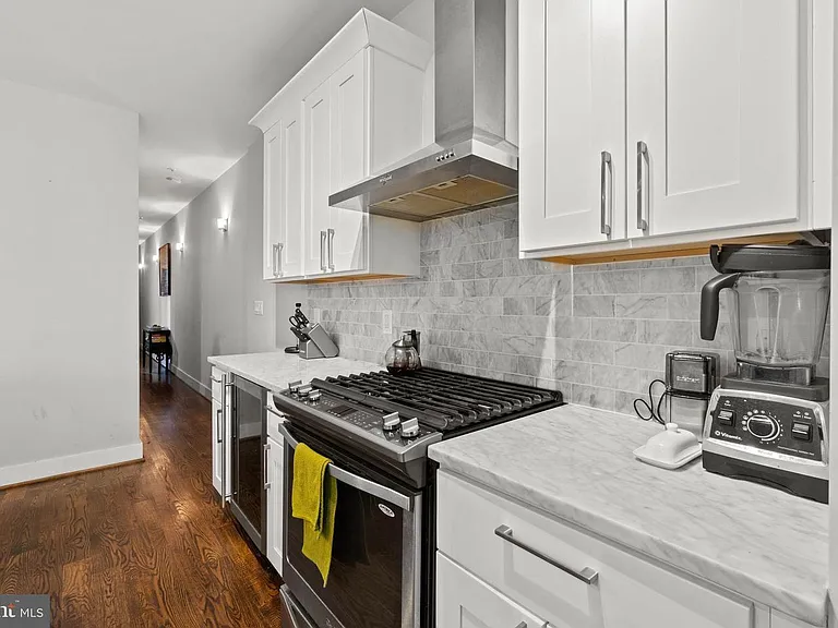 417 Randolph St NW #2 — Photo 11