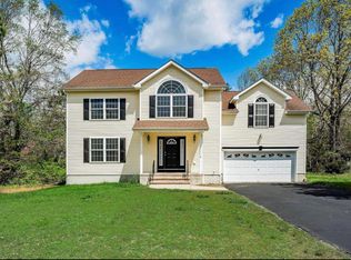 6 Peach Tree St, Jackson, NJ 08527