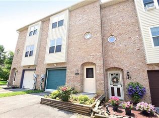 313 Ridgeview Dr, Alburtis, PA 18011