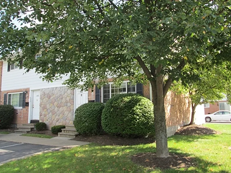 Westbrooke Commons Apartments and Townhomes — Photo 2