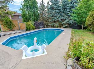 1177 Woodbine Rd, Kingston, ON K7P2X6