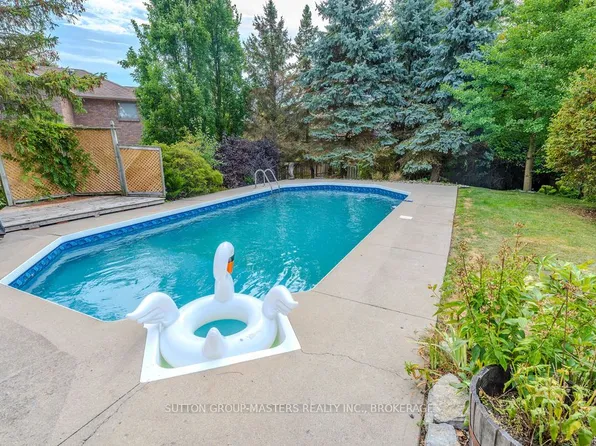 1177 Woodbine Rd, Kingston, ON K7P 2X6