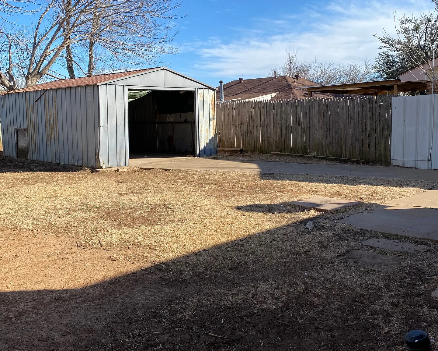 1612 N Gale Ave - 1 — Photo 3