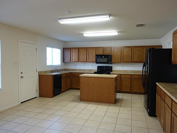 5th image of 12839 Salerno Way