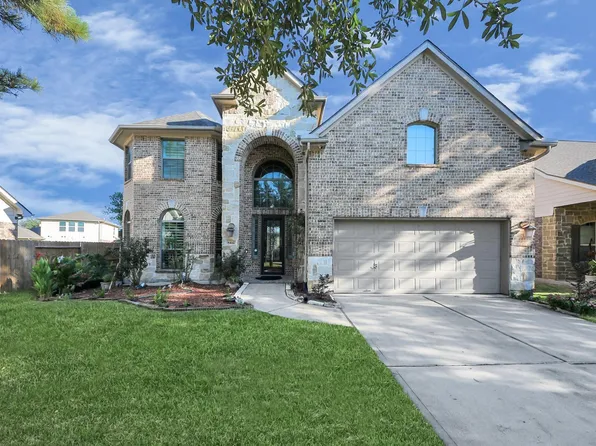 8447 Roland Canyon Dr, Cypress, TX 77433