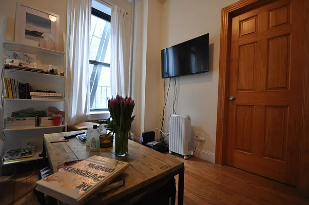 Rented by REAL New York | media 4