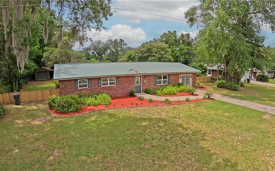 1st image of 128 Bel Air Dr